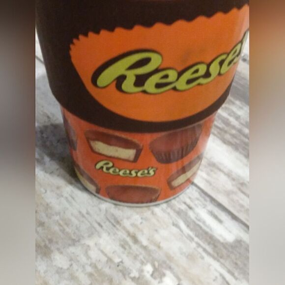 Reese’s Peanut Butter Cup Ceramic Travel Coffee Mug” - Picture 2 of 2